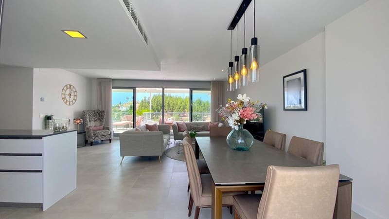 4 bedroom Penthouse for sale in Mijas Costa with pool garage - € 895,000 (Ref: 8805763)