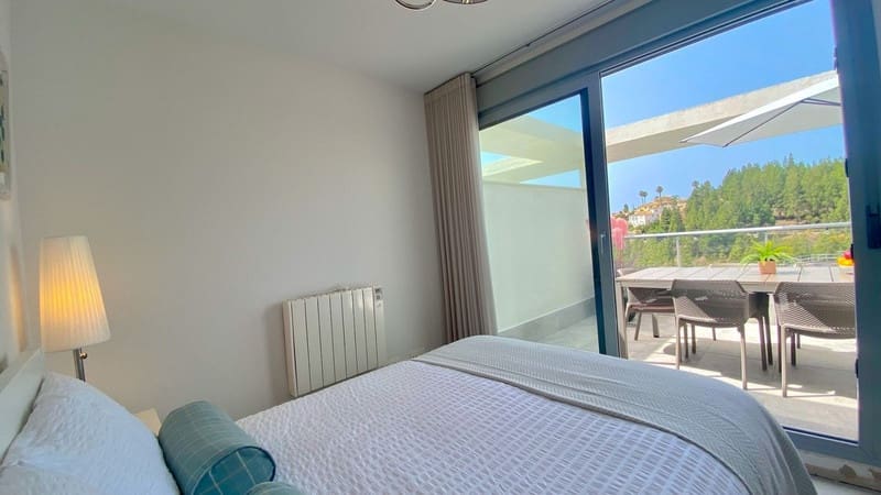 4 bedroom Penthouse for sale in Mijas Costa with pool garage - € 895,000 (Ref: 8805763)