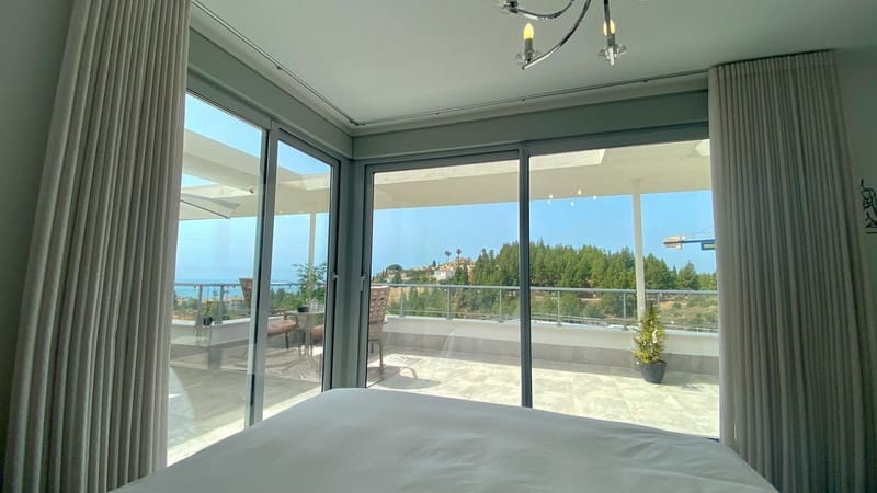 4 bedroom Penthouse for sale in Mijas Costa with pool garage - € 895,000 (Ref: 8805763)