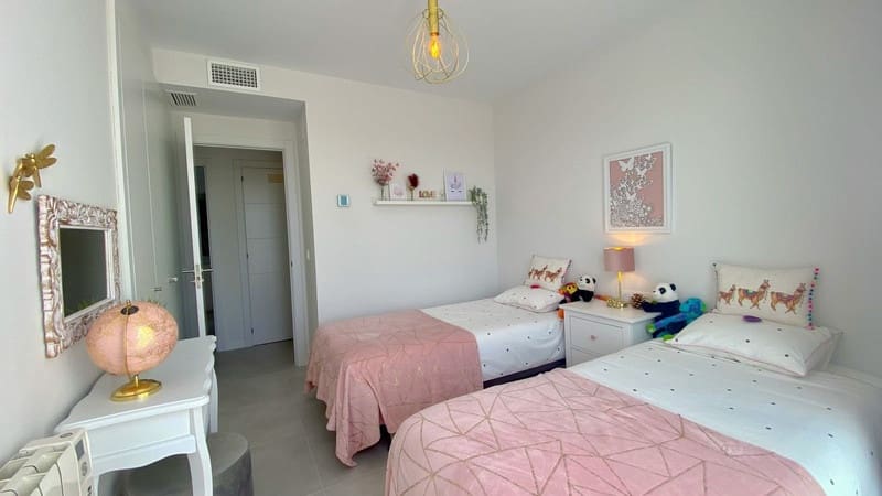 4 bedroom Penthouse for sale in Mijas Costa with pool garage - € 895,000 (Ref: 8805763)