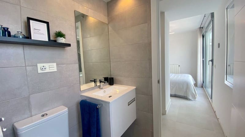 4 bedroom Penthouse for sale in Mijas Costa with pool garage - € 895,000 (Ref: 8805763)