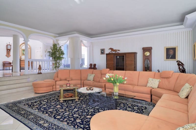 7 bedroom Villa for sale in Marbella with pool garage - € 2,285,000 (Ref: 8809382)