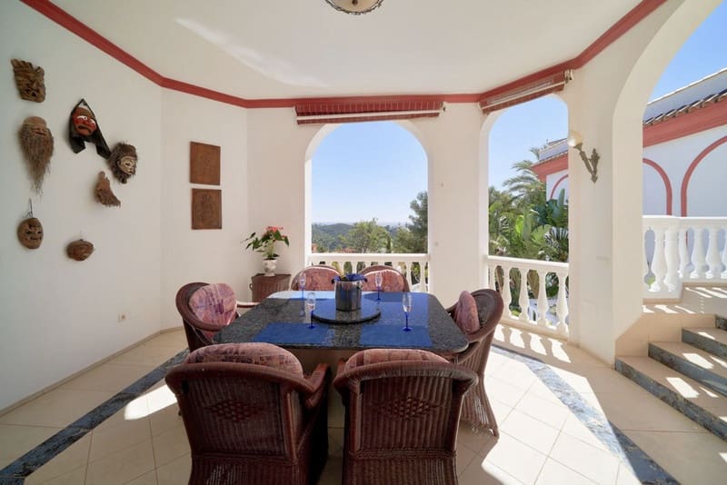 7 soveværelse Villa til salg i Marbella med swimmingpool garage - € 2.285.000 (Ref: 8809382)
