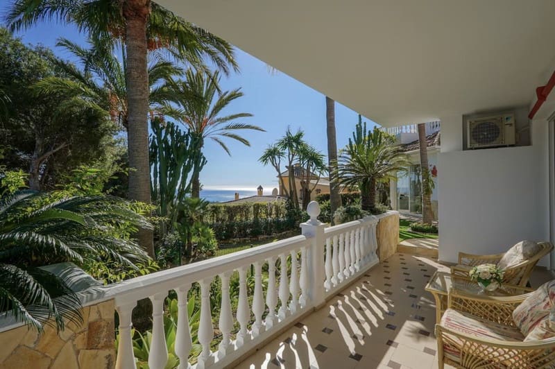 7 soveværelse Villa til salg i Marbella med swimmingpool garage - € 2.285.000 (Ref: 8809382)