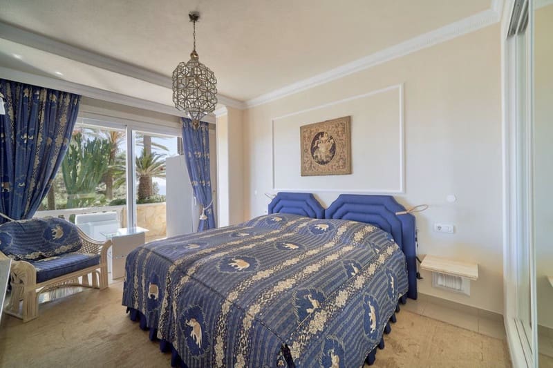 7 soveværelse Villa til salg i Marbella med swimmingpool garage - € 2.285.000 (Ref: 8809382)