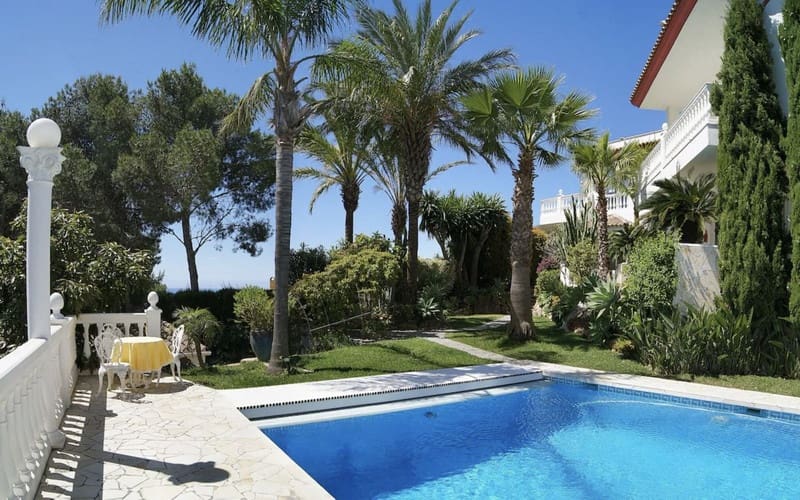 7 soveværelse Villa til salg i Marbella med swimmingpool garage - € 2.285.000 (Ref: 8809382)