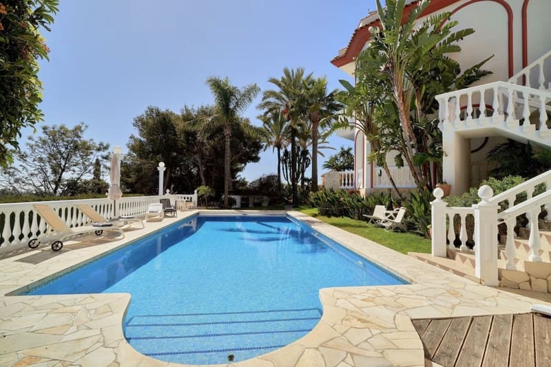 7 soveværelse Villa til salg i Marbella med swimmingpool garage - € 2.285.000 (Ref: 8809382)