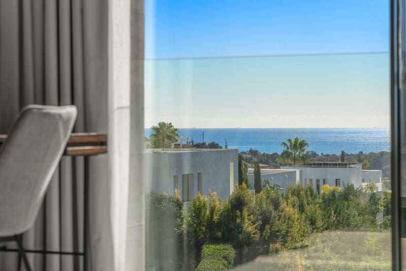 4 sovrum Villa till salu i Benahavis med pool garage - 2 100 000 € (Ref: 8809383)