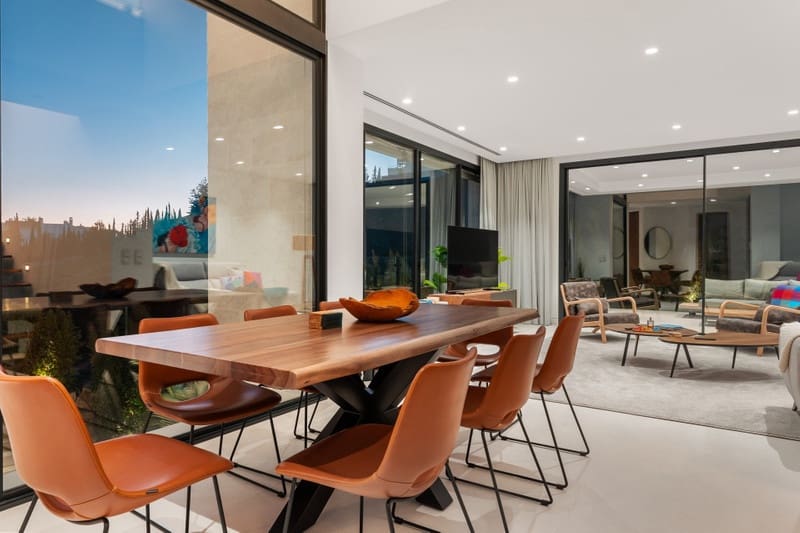 4 sovrum Villa till salu i Benahavis med pool garage - 2 100 000 € (Ref: 8809383)