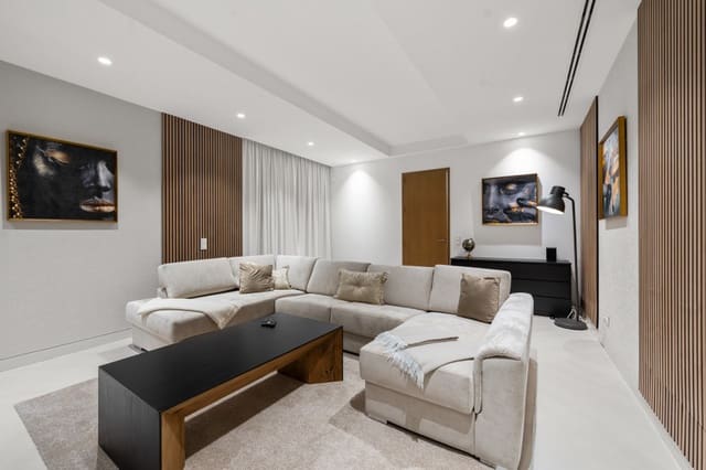 4 sovrum Villa till salu i Benahavís med pool garage - 2 100 000 € (Ref: 8809383)