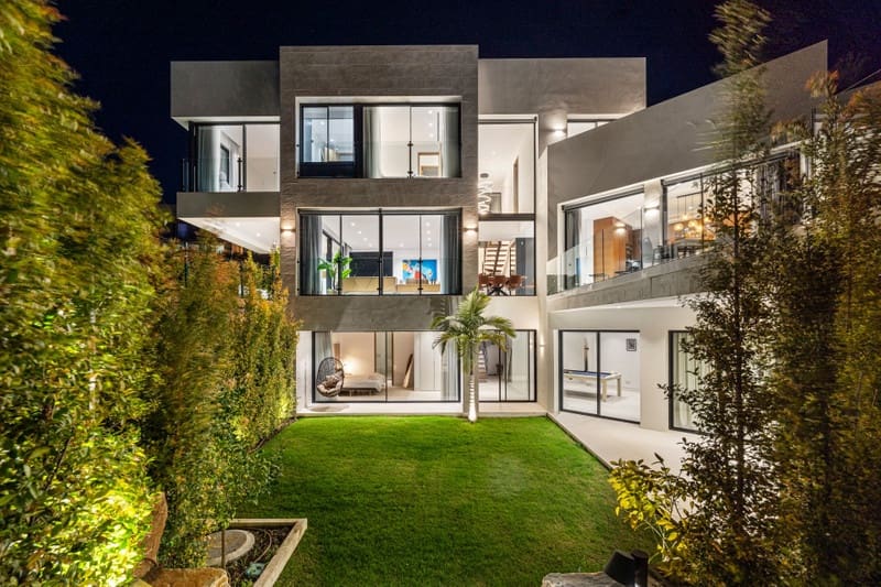 4 sovrum Villa till salu i Benahavis med pool garage - 2 100 000 € (Ref: 8809383)