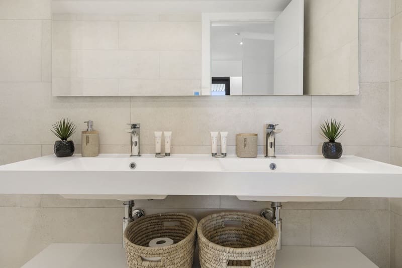 2 makuuhuone Huoneisto myytävänä paikassa Fuengirola mukana uima-altaan 
autotalli - 599 000 € (Ref: 8809394)