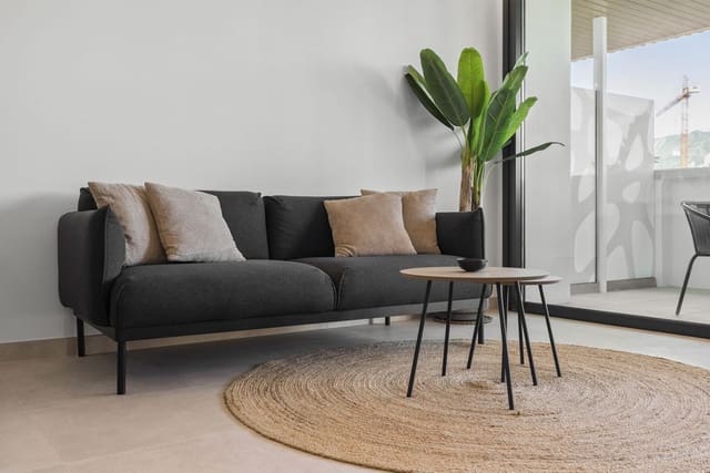 2 makuuhuone Huoneisto myytävänä paikassa Fuengirola mukana uima-altaan 
autotalli - 599 000 € (Ref: 8809394)