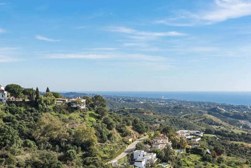 3 bedroom Apartment for sale in Marbella with pool garage - € 899,000 (Ref: 8812364)