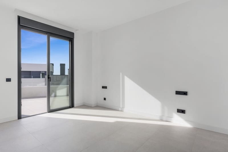 3 bedroom Apartment for sale in Marbella with pool garage - € 899,000 (Ref: 8812364)