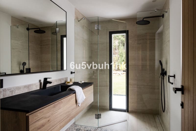 4 bedroom Villa for sale in Nueva Andalucia with pool garage - € 2,895,000 (Ref: 8834196)