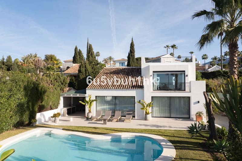 4 bedroom Villa for sale in Nueva Andalucia with pool garage - € 2,895,000 (Ref: 8834196)