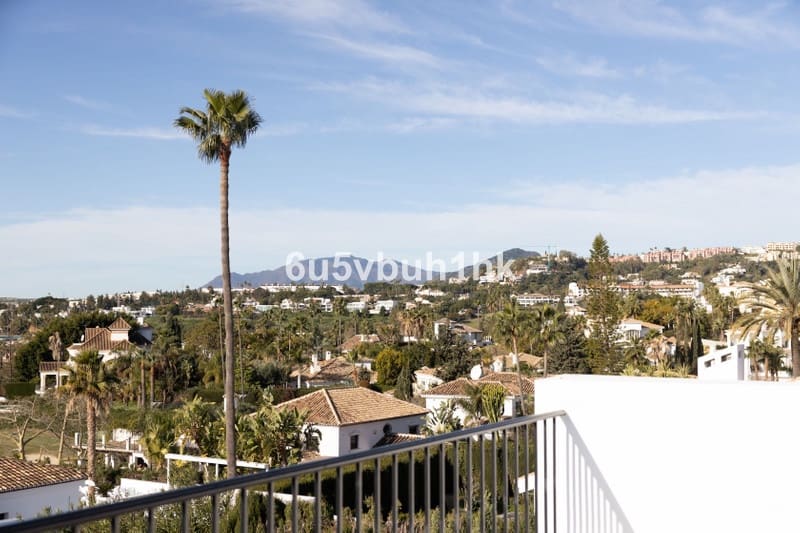 4 bedroom Villa for sale in Nueva Andalucia with pool garage - € 2,895,000 (Ref: 8834196)