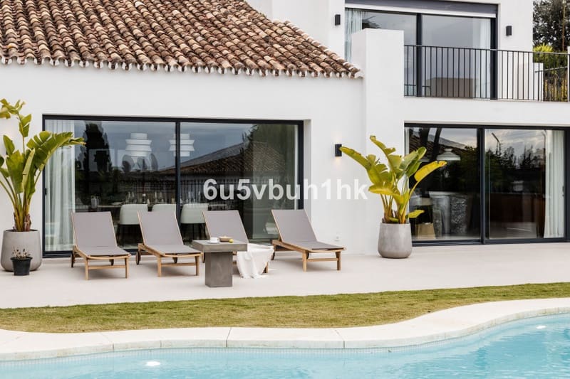 4 bedroom Villa for sale in Nueva Andalucia with pool garage - € 2,895,000 (Ref: 8834196)