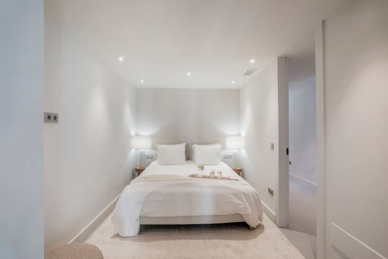 3 bedroom Apartment for sale in Nueva Andalucia with pool garage - € 1,095,000 (Ref: 8836436)