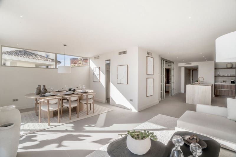 3 bedroom Apartment for sale in Nueva Andalucia with pool garage - € 1,050,000 (Ref: 8836436)