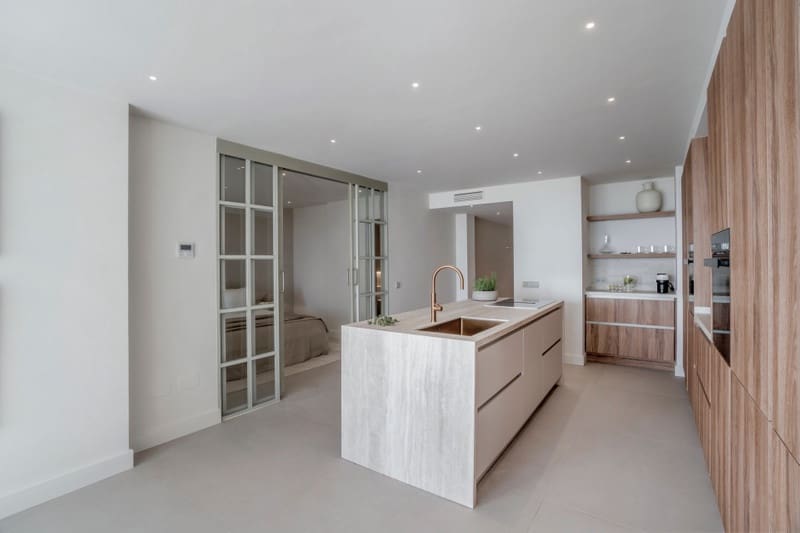 3 bedroom Apartment for sale in Nueva Andalucia with pool garage - € 1,050,000 (Ref: 8836436)