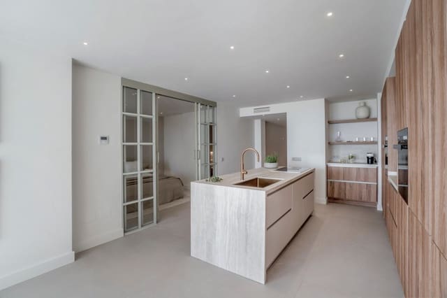 3 slaapkamer Appartement te koop in Nueva Andalucia, Marbella met zwembad garage - € 1.050.000 (Ref: 8836436)