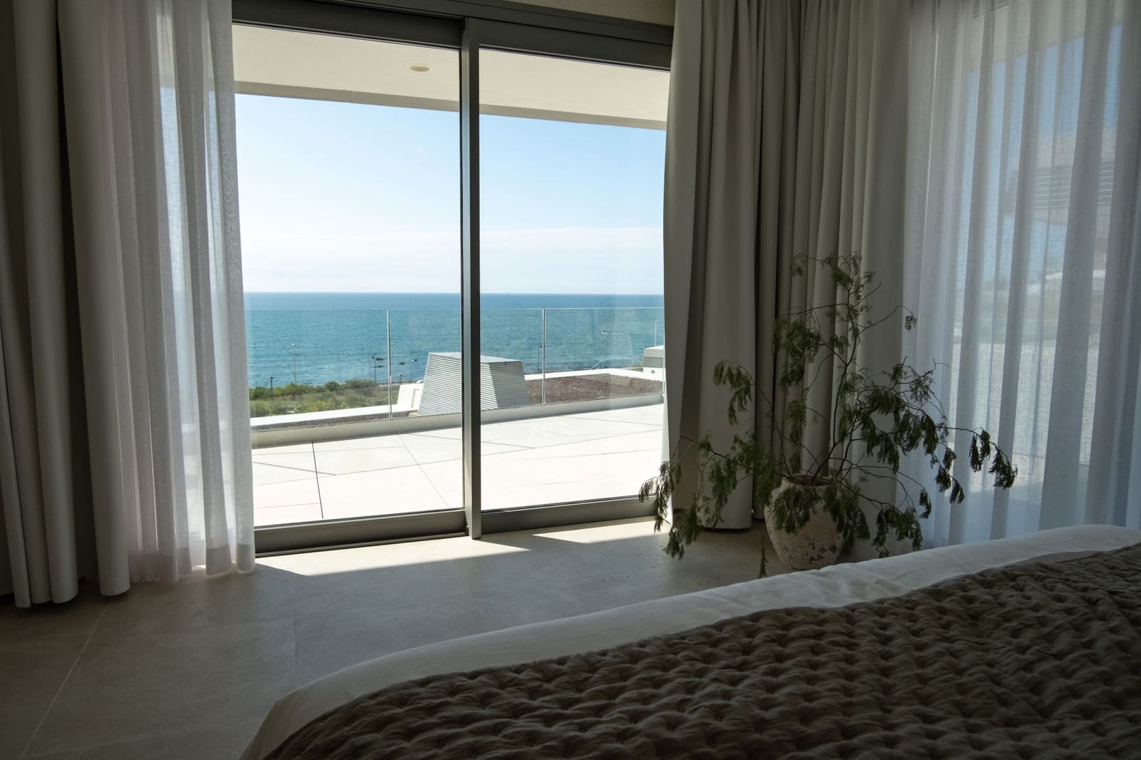 4 quarto Moradia Geminada para venda em Mijas Costa com piscina garagem - 1 400 000 € (Ref: 8843027)