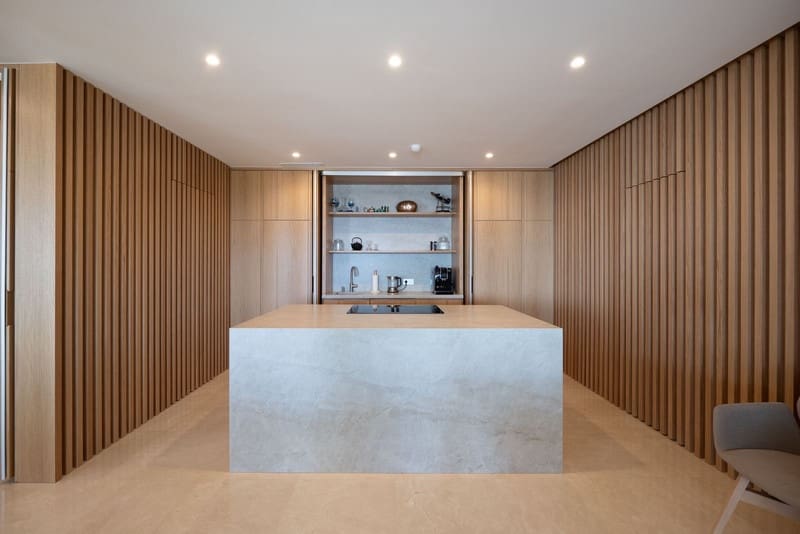 6 bedroom Villa for sale in Marbella with pool garage - € 3,950,000 (Ref: 8854702)