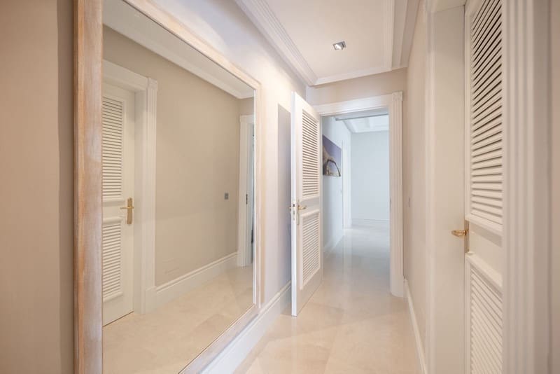 6 bedroom Villa for sale in Marbella with pool garage - € 3,950,000 (Ref: 8854702)