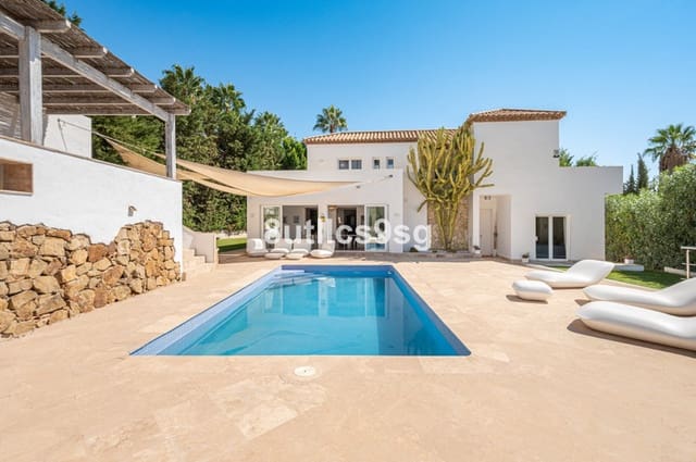 5 sovrum Villa till salu i Nueva Andalucia, Marbella med pool garage - 2 490 000 € (Ref: 8854703)