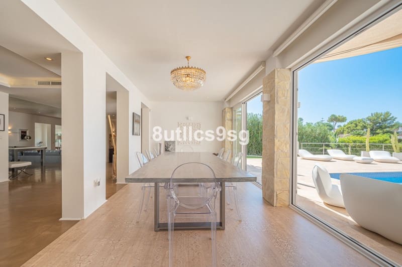 5 bedroom Villa for sale in Nueva Andalucia with pool garage - € 2,490,000 (Ref: 8854703)