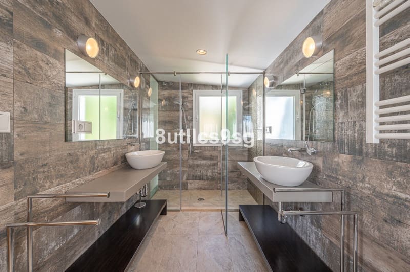 5 bedroom Villa for sale in Nueva Andalucia with pool garage - € 2,490,000 (Ref: 8854703)