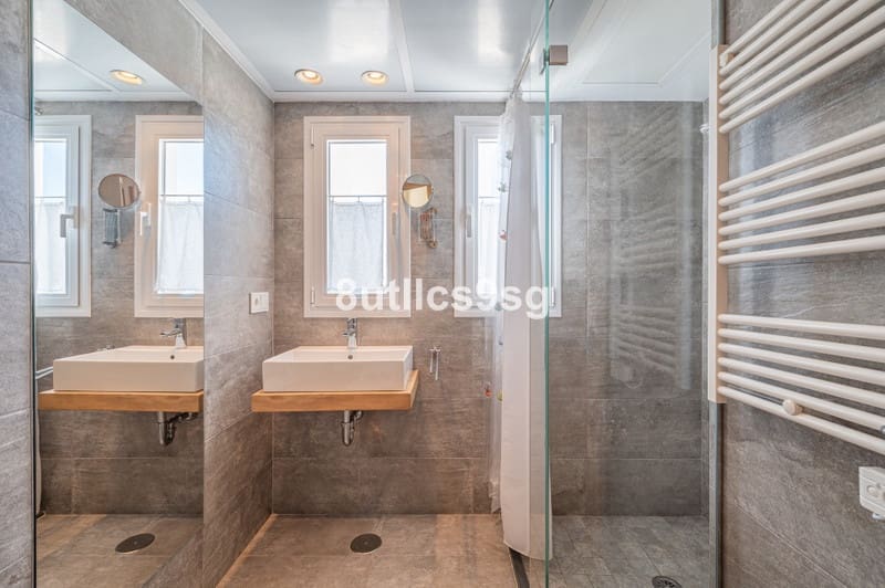 5 soveværelse Villa til salg i Nueva Andalucia med swimmingpool garage - € 2.490.000 (Ref: 8854703)