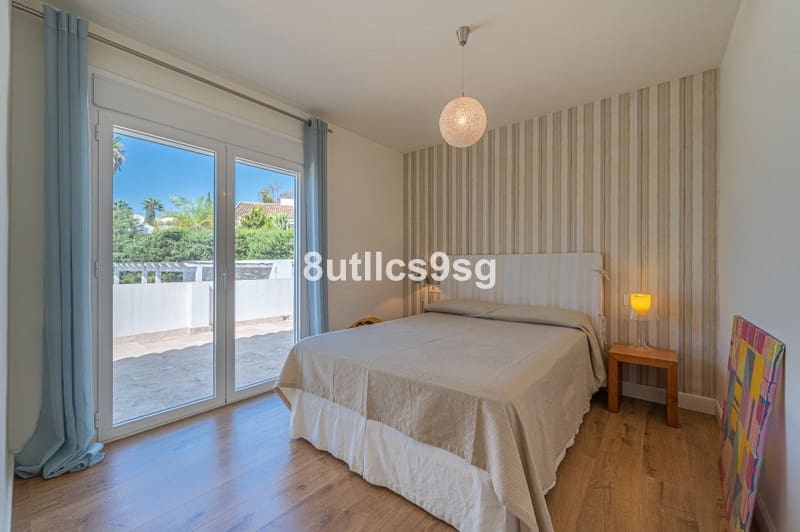 5 soveværelse Villa til salg i Nueva Andalucia med swimmingpool garage - € 2.490.000 (Ref: 8854703)