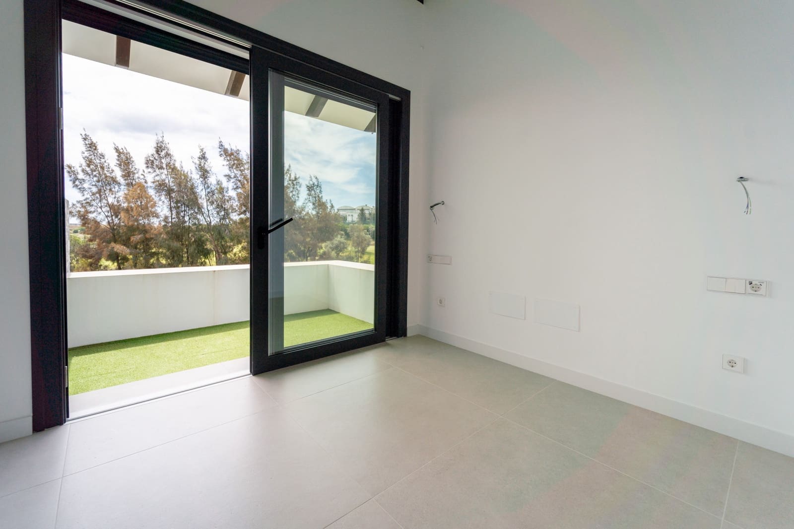 4 sovrum Villa till salu i Mijas Costa med pool garage - 1 650 000 € (Ref: 8859567)