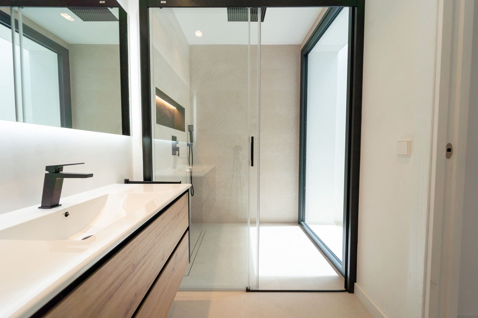 4 sovrum Villa till salu i Mijas Costa med pool garage - 1 650 000 € (Ref: 8859567)