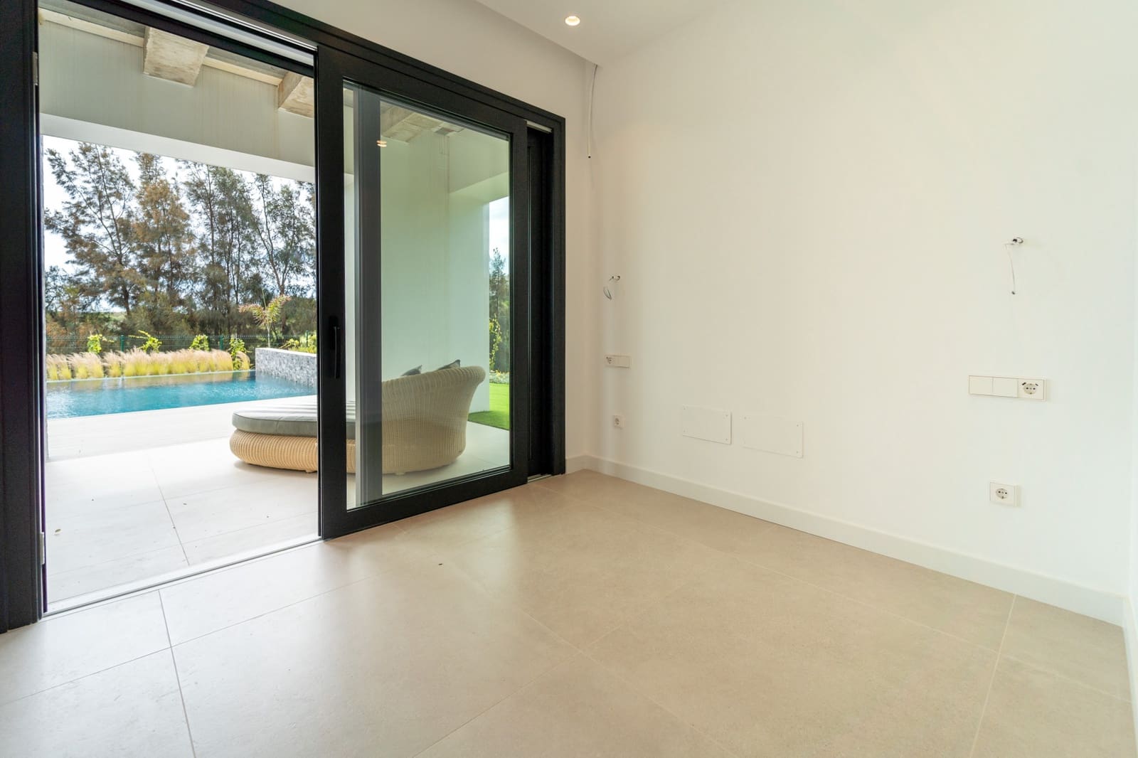 4 sovrum Villa till salu i Mijas Costa med pool garage - 1 650 000 € (Ref: 8859567)