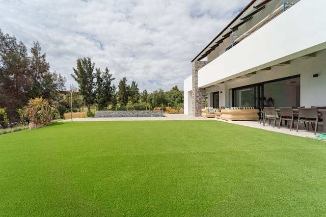 4 sovrum Villa till salu i Mijas Costa, Mijas med pool garage - 1 650 000 € (Ref: 8859567)