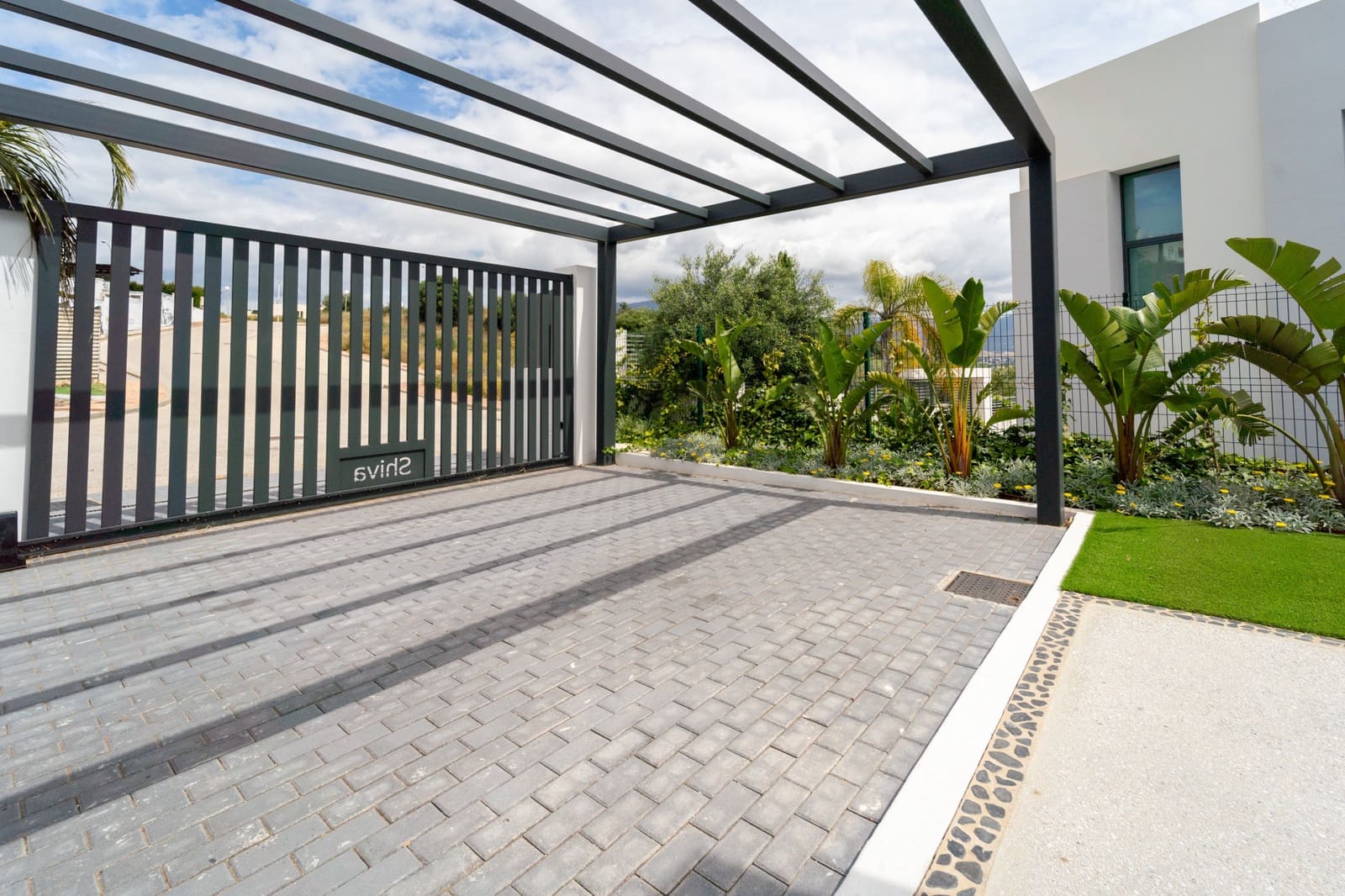 4 sovrum Villa till salu i Mijas Costa med pool garage - 1 650 000 € (Ref: 8859567)