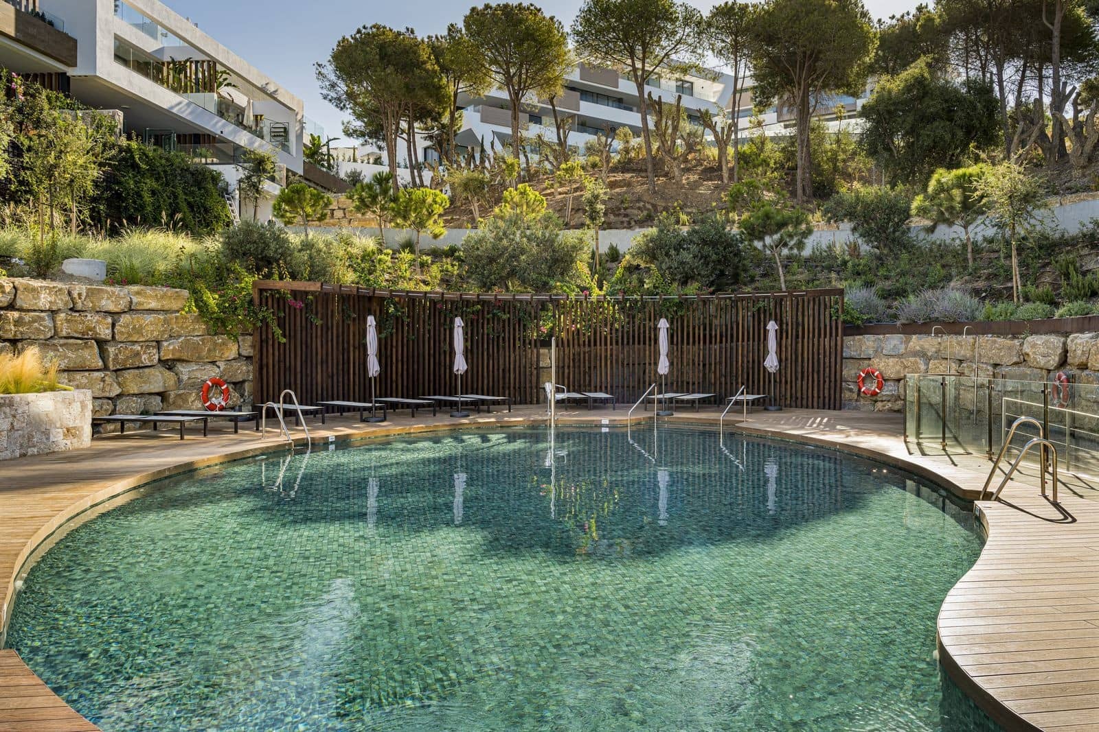 2 bedroom Penthouse for sale in Marbella with pool garage - € 1,095,000 (Ref: 8864702)