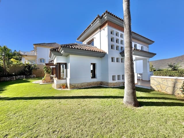 5 sovrum Villa till salu i Mijas Costa, Mijas med pool garage - 1 650 000 € (Ref: 8864705)