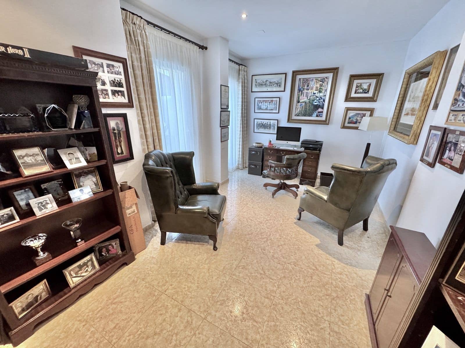 5 sovrum Villa till salu i Mijas Costa med pool garage - 1 650 000 € (Ref: 8864705)