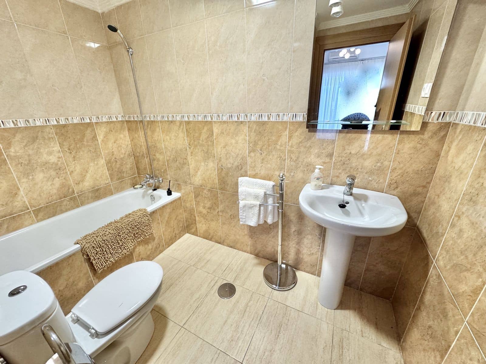 5 sovrum Villa till salu i Mijas Costa med pool garage - 1 650 000 € (Ref: 8864705)