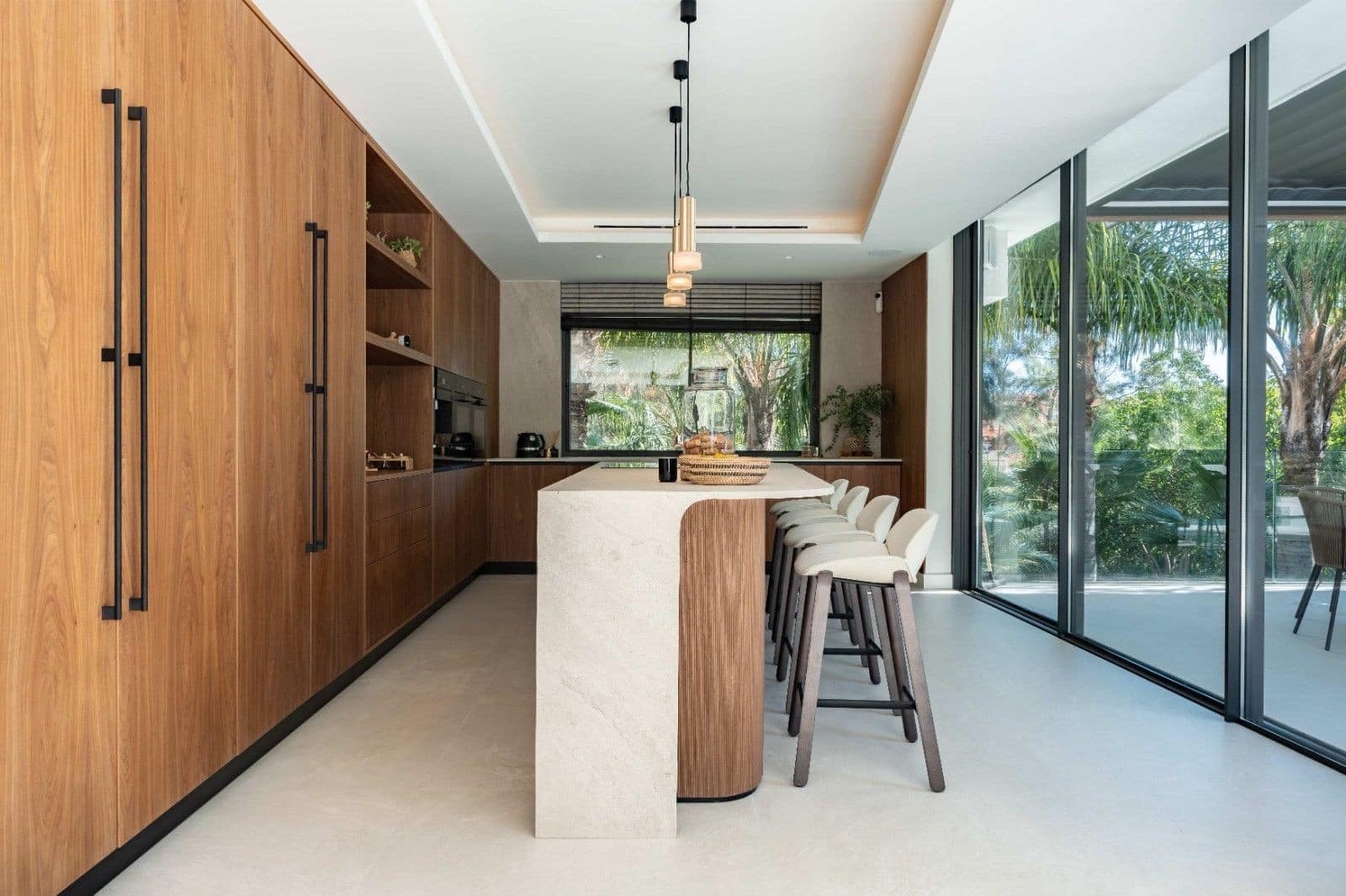 5 bedroom Villa for sale in Marbella with pool garage - € 5,875,000 (Ref: 8864706)