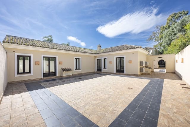 5 quarto Moradia para venda em Sotogrande, San Roque com piscina garagem - 2 290 000 € (Ref: 8864707)