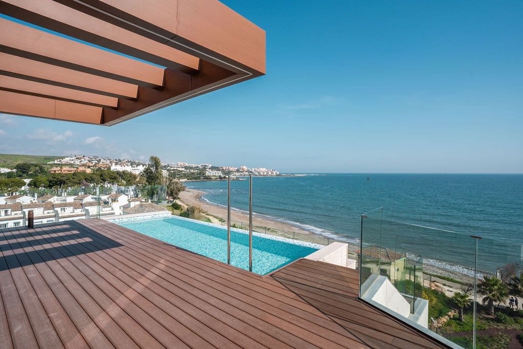 4 slaapkamer Penthouse te koop in Estepona met zwembad garage - € 4.850.000 (Ref: 8864708)
