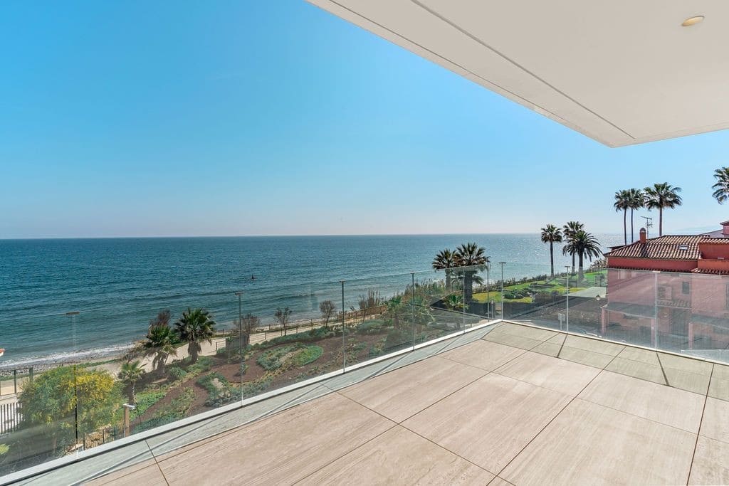 4 slaapkamer Penthouse te koop in Estepona met zwembad garage - € 4.850.000 (Ref: 8864708)
