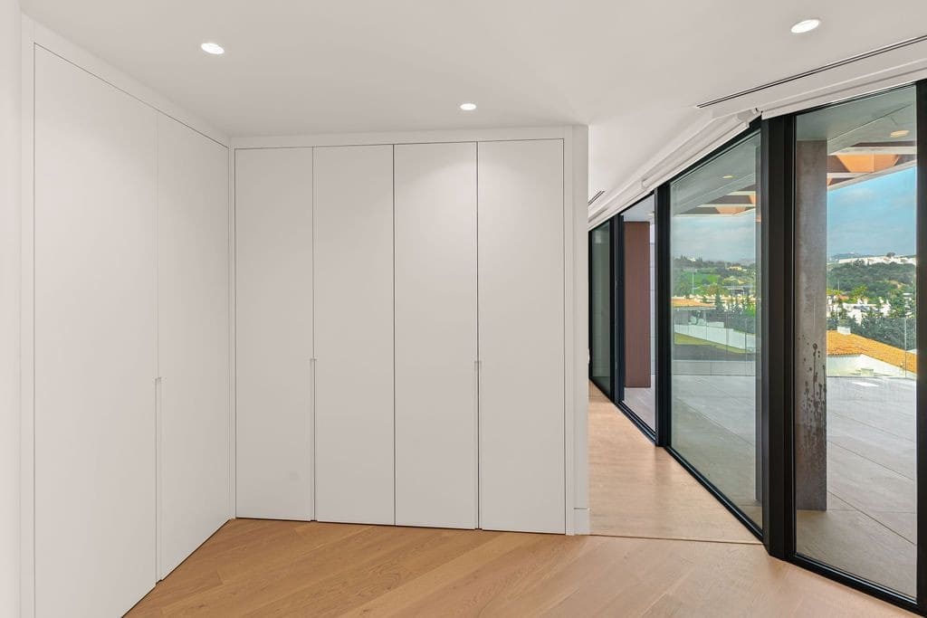 4 slaapkamer Penthouse te koop in Estepona met zwembad garage - € 4.850.000 (Ref: 8864708)