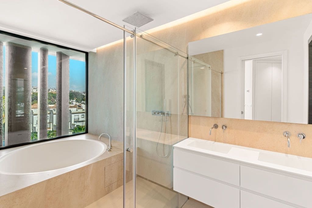 4 slaapkamer Penthouse te koop in Estepona met zwembad garage - € 4.850.000 (Ref: 8864708)